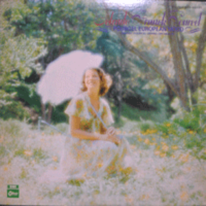 FRANCK POURCEL GRAND ORCHESTRE - SOLEADO EUROPEAN MOOD (&quot;나자리노&quot; 주제곡/RAIN RAIN RAIN/EMMANUELLE 주제곡 수록/* JAPAN) MINT
