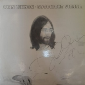 JOHN LENNON - GOODNIGHT VIENNA (* UK Dakota Records Ltd. (2) ‎– DR 6975, White Label, Unofficial) NM+