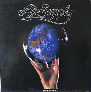 AIR SUPPLY - THE EARTH IS... (해설지) NM-